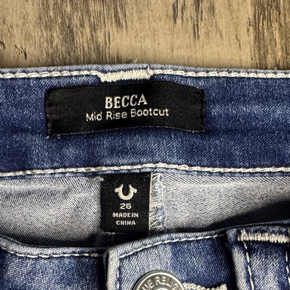 True Religion Women’s Becca Mid Rise Bootcut - Picture 2 of 7